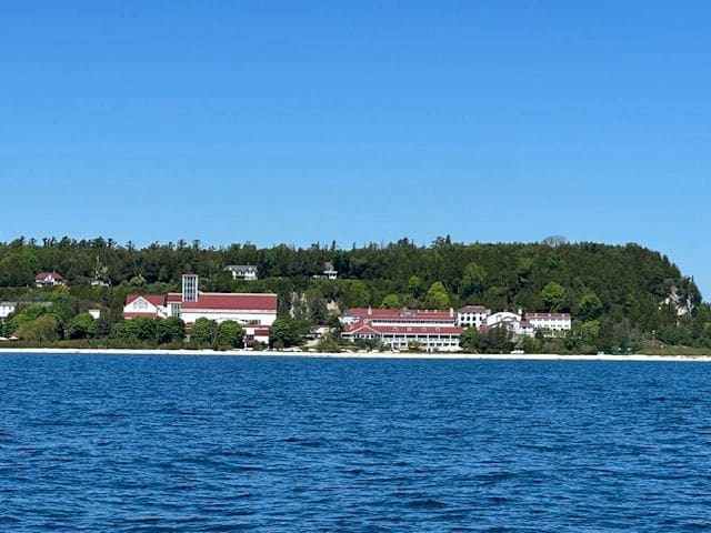 Mission Pointe resort