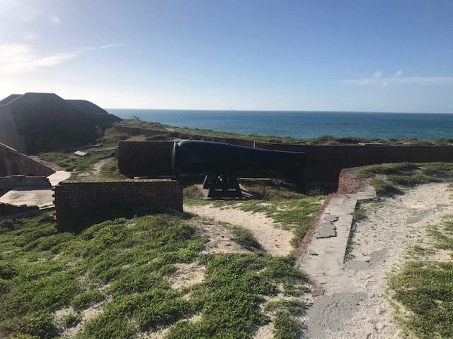 Canons long the top of the Fort