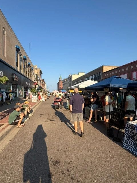 Happen to catch the street market.