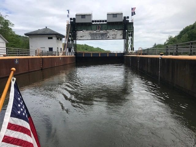 Leaving Lock E-17