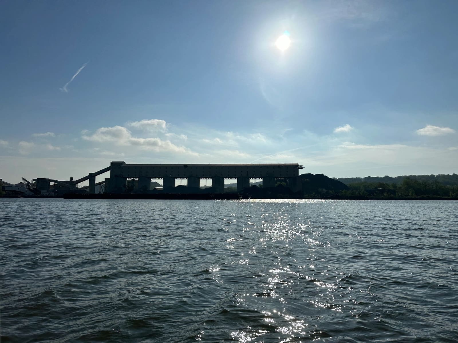 On the Hudson River, heading to Town of Waterford free wall